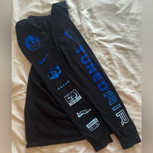 SM “Tuned Air” Nike Long-Sleeved Tee.